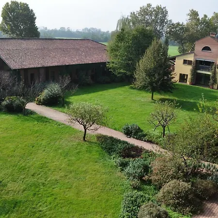 Bed & Breakfast Cascina Radice